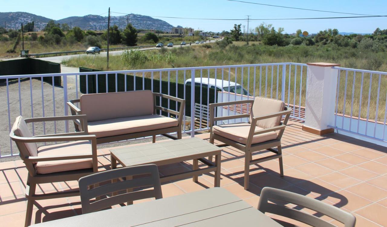 Villa La Costa - 3 Apartamentos Turisticos روساس المظهر الخارجي الصورة